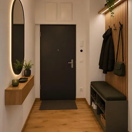 By Stn Apartment Keszthely