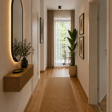 Apartment By Stn